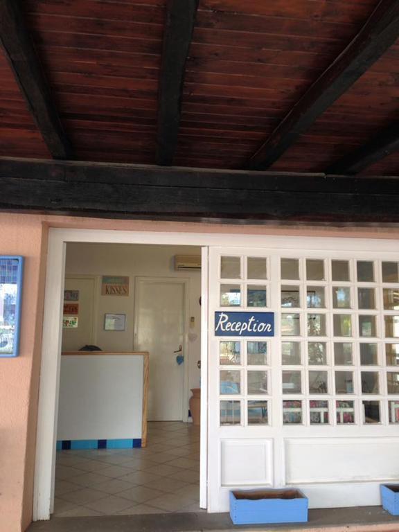 Baia Dei Delfini Aparthotel Фурнари Екстериор снимка